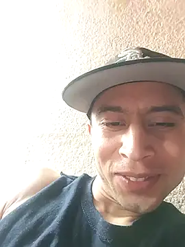 Snapshot of Mich_Stev9524 chatting on 12.21.25 Mich Stev9524 online show from 12.21.25