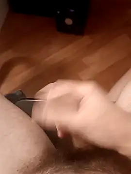 Snapshot of the_lion_69 chatting on 12.04.25 the lion 69 online show from 12.04.25