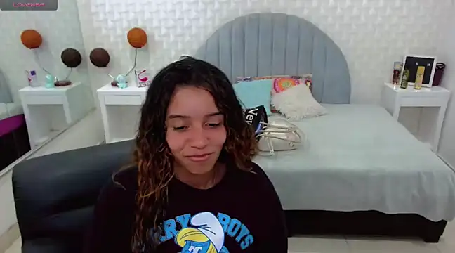 Snapshot of charlotte_0309 chatting on 01.06.25 charlotte 0309 online show from 01.06.25