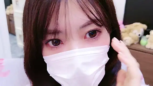 Snapshot of oxo_yuna_oxo chatting on 02.17.25 oxo yuna oxo online show from 02.17.25