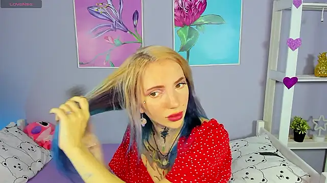 Snapshot of AnneTenet chatting on 12.06.24 AnneTenet online show from 12.06.24