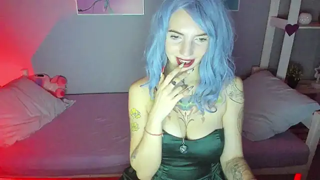 Snapshot of AnneTenet chatting on 01.13.25 AnneTenet online show from 01.13.25