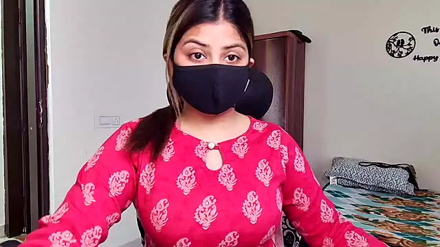 Hoty-Shivangi online show from 02.28.26