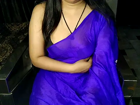 Snapshot of aarushi_sharmaa chatting on 05.20.26 aarushi sharmaa online show from 05.20.26