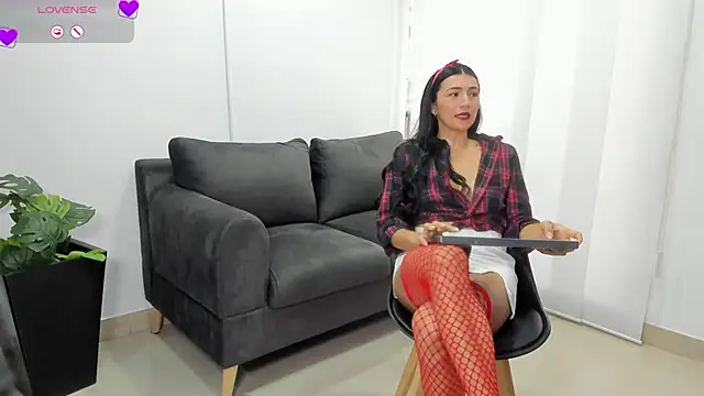 Snapshot of coniie_jhons chatting on 03.21.26 coniie jhons online show from 03.21.26