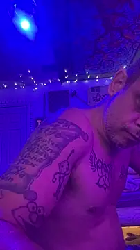 Snapshot of Buffshagswell chatting on 06.21.26 Buffshagswell online show from 06.21.26