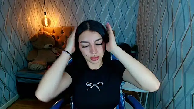 Snapshot of Angelchristix chatting on 05.15.26 Angelchristix online show from 05.15.26