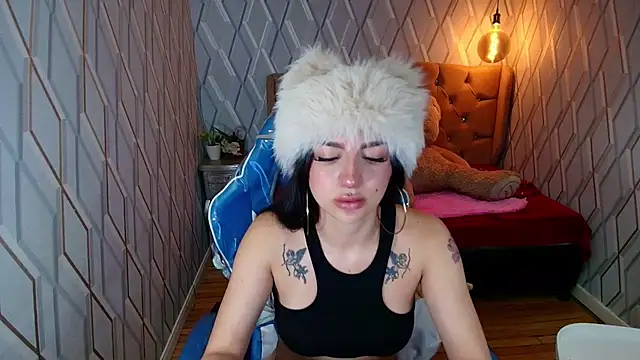 Snapshot of Angelchristix chatting on 06.04.26 Angelchristix online show from 06.04.26