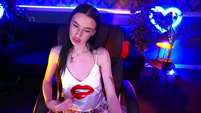 Snow WhiteeeX online show from 02.03.25