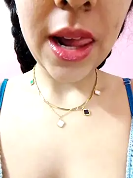 Ghazal Arab21 online show from 02.01.25