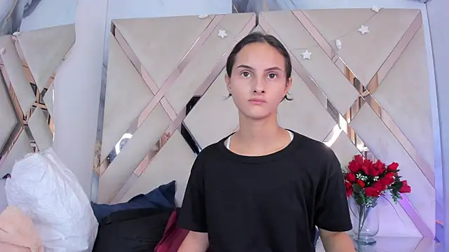 ninaht online show from 11.20.25