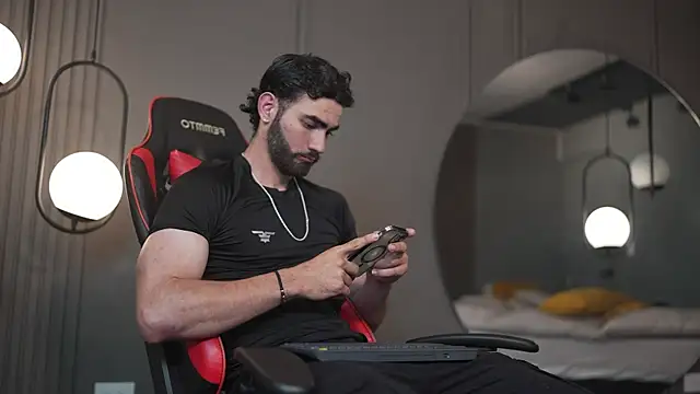 Austin bolt online show from 12.26.24