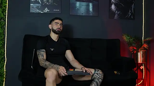 Austin bolt online show from 12.04.25