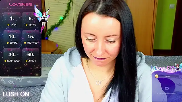 Roxyy Star online show from 01.18.25