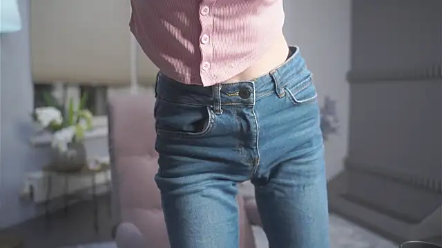 KimWilli online show from 04.22.26