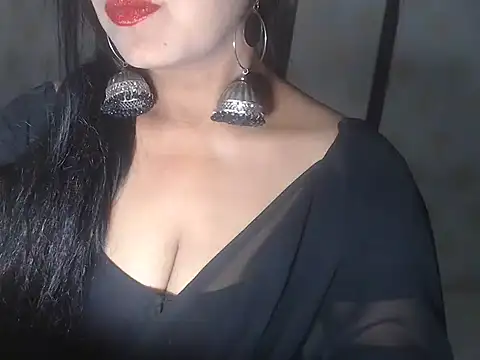 Snapshot of Indianstreamm chatting on 03.15.25 Indianstreamm online show from 03.15.25