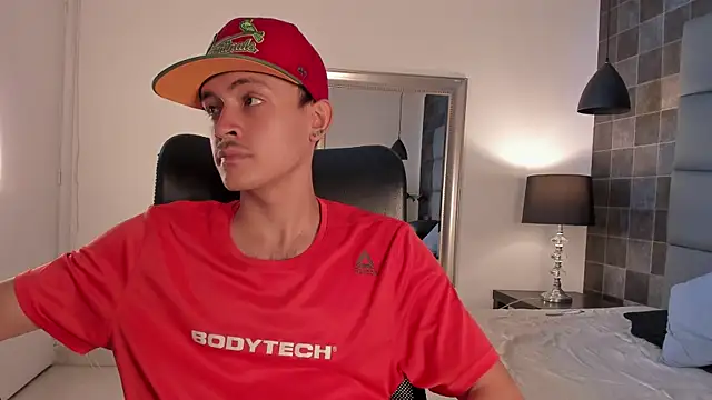 Desmon Clark online show from 03.13.25