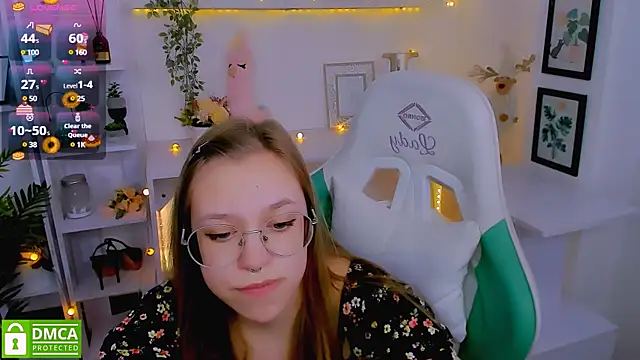 LayriantaVee online show from 02.26.25