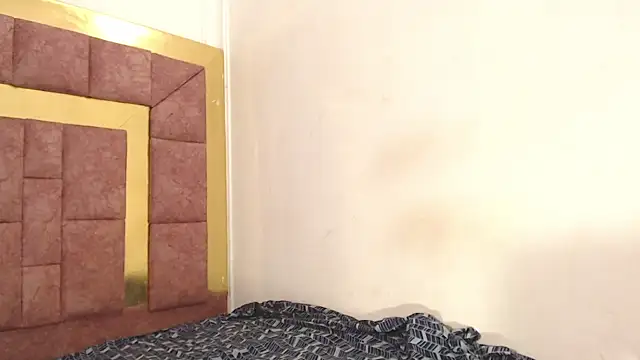 Snapshot of leinisofia69 chatting on 12.08.24 leinisofia69 online show from 12.08.24