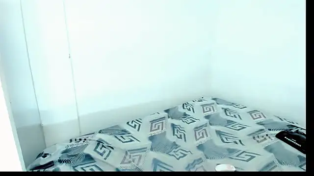 Snapshot of leinisofia69 chatting on 01.05.25 leinisofia69 online show from 01.05.25