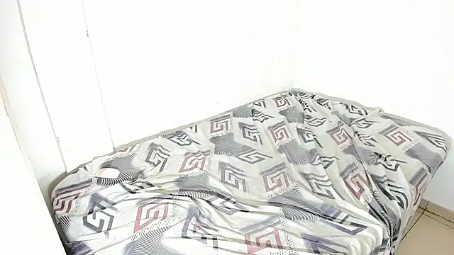 Snapshot of leinisofia69 chatting on 01.08.25 leinisofia69 online show from 01.08.25