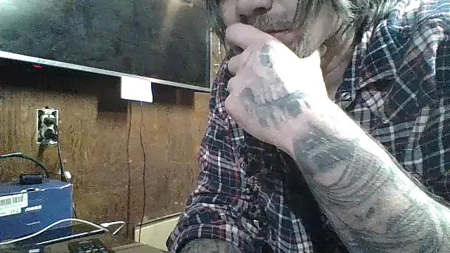 clitstitsandbongrips online show from 12.15.24