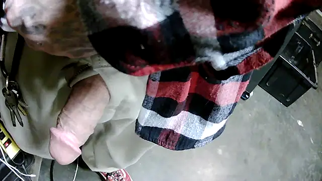 clitstitsandbongrips online show from 11.21.25