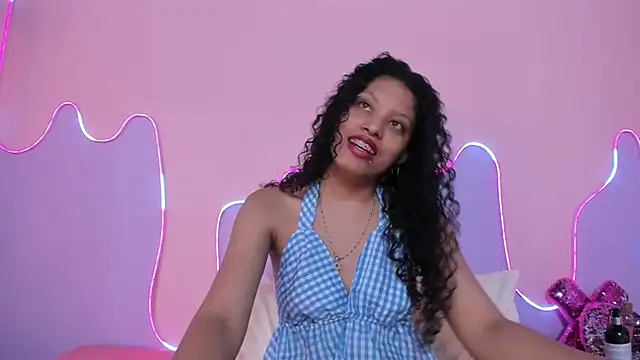 Snapshot of Mingie_Rouse chatting on 05.09.26 Mingie Rouse online show from 05.09.26
