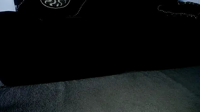 Snapshot of Niquitasparkles chatting on 12.02.25 Niquitasparkles online show from 12.02.25