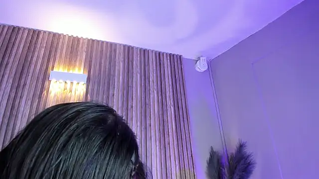 HannaPaola online show from 02.11.26