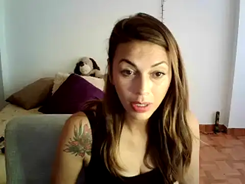 Snapshot of Hanna_Charming chatting on 12.04.24 Hanna Charming online show from 12.04.24
