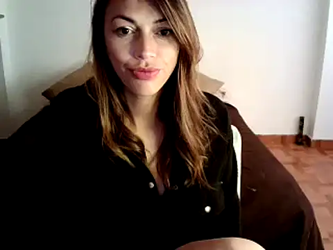 Snapshot of Hanna_Charming chatting on 12.14.24 Hanna Charming online show from 12.14.24