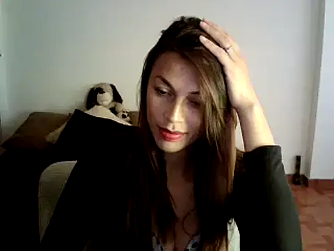 Snapshot of Hanna_Charming chatting on 12.18.24 Hanna Charming online show from 12.18.24