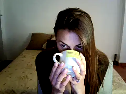 Snapshot of Hanna_Charming chatting on 12.28.24 Hanna Charming online show from 12.28.24