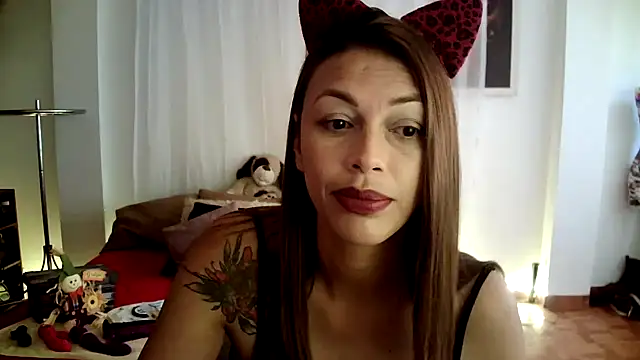 Snapshot of Hanna_Charming chatting on 09.28.25 Hanna Charming online show from 09.28.25