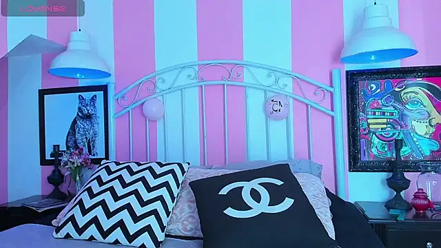 Liah Grey8 online show from 02.22.25