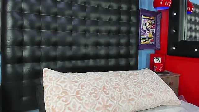 Liah Grey8 online show from 10.08.25