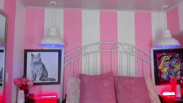 Liah Grey8 online show from 04.14.26