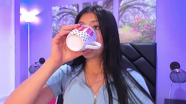 KimberlyVillaLobos online show from 11.26.25