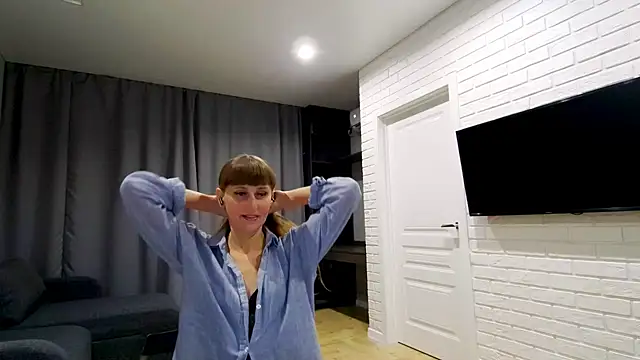 Daniella Lorente online show from 07.04.26