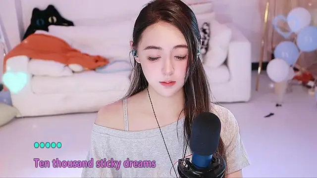 Roseonly  online show from 04.06.26