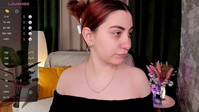 hannacheekss  online show from 04.09.26