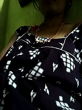 Snapshot of sonamona0007 chatting on 10.21.25 sonamona0007 online show from 10.21.25