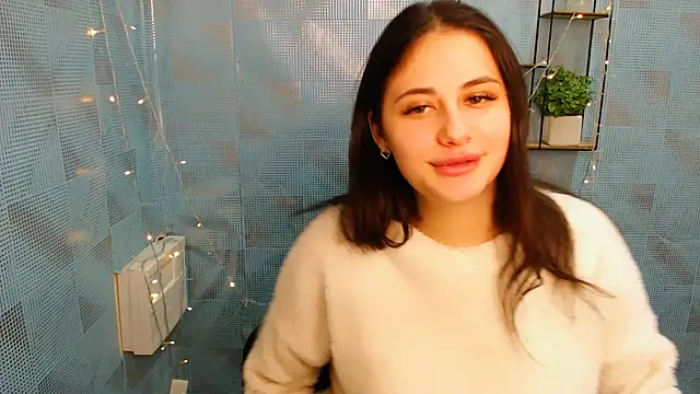 Snapshot of AliceSexyyy_ chatting on 12.20.24 AliceSexyyy online show from 12.20.24