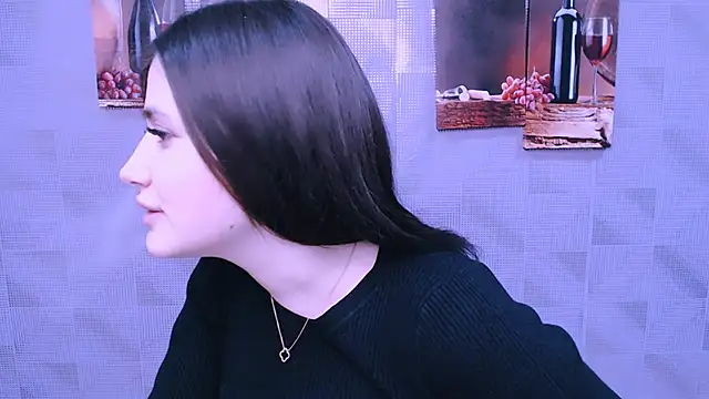 Snapshot of AliceSexyyy_ chatting on 12.28.24 AliceSexyyy online show from 12.28.24
