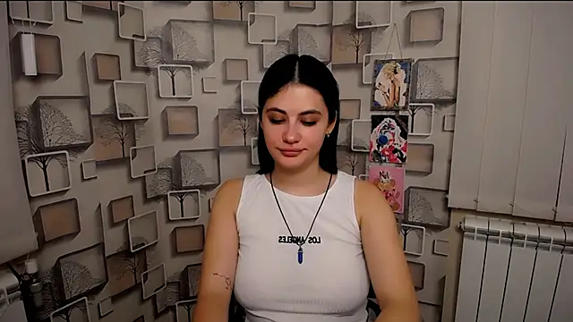 Snapshot of AliceSexyyy_ chatting on 10.08.25 AliceSexyyy online show from 10.08.25