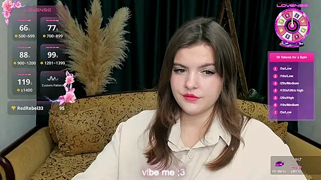 Snapshot of showmeparadise chatting on 01.04.25 showmeparadise online show from 01.04.25