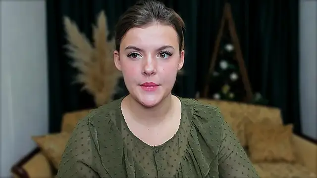 Snapshot of showmeparadise chatting on 01.05.25 showmeparadise online show from 01.05.25