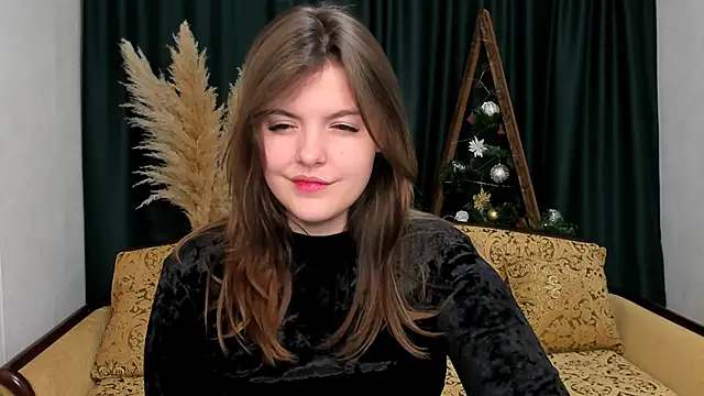 Snapshot of showmeparadise chatting on 01.21.25 showmeparadise online show from 01.21.25