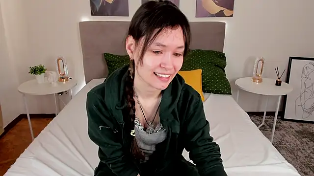 Emily Strikeee online show from 03.15.25